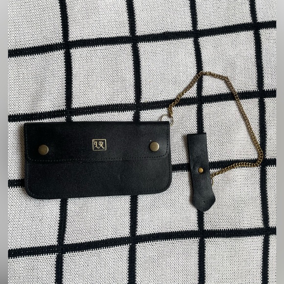 Vintage Black Leather Clutch - Picture 1 of 4